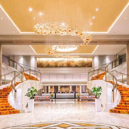 Отель Royal Plaza On Scotts Сингапур Экстерьер фото Lobby