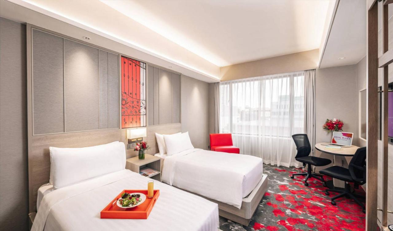 Отель Royal Plaza On Scotts Сингапур Экстерьер фото Deluxe Room
